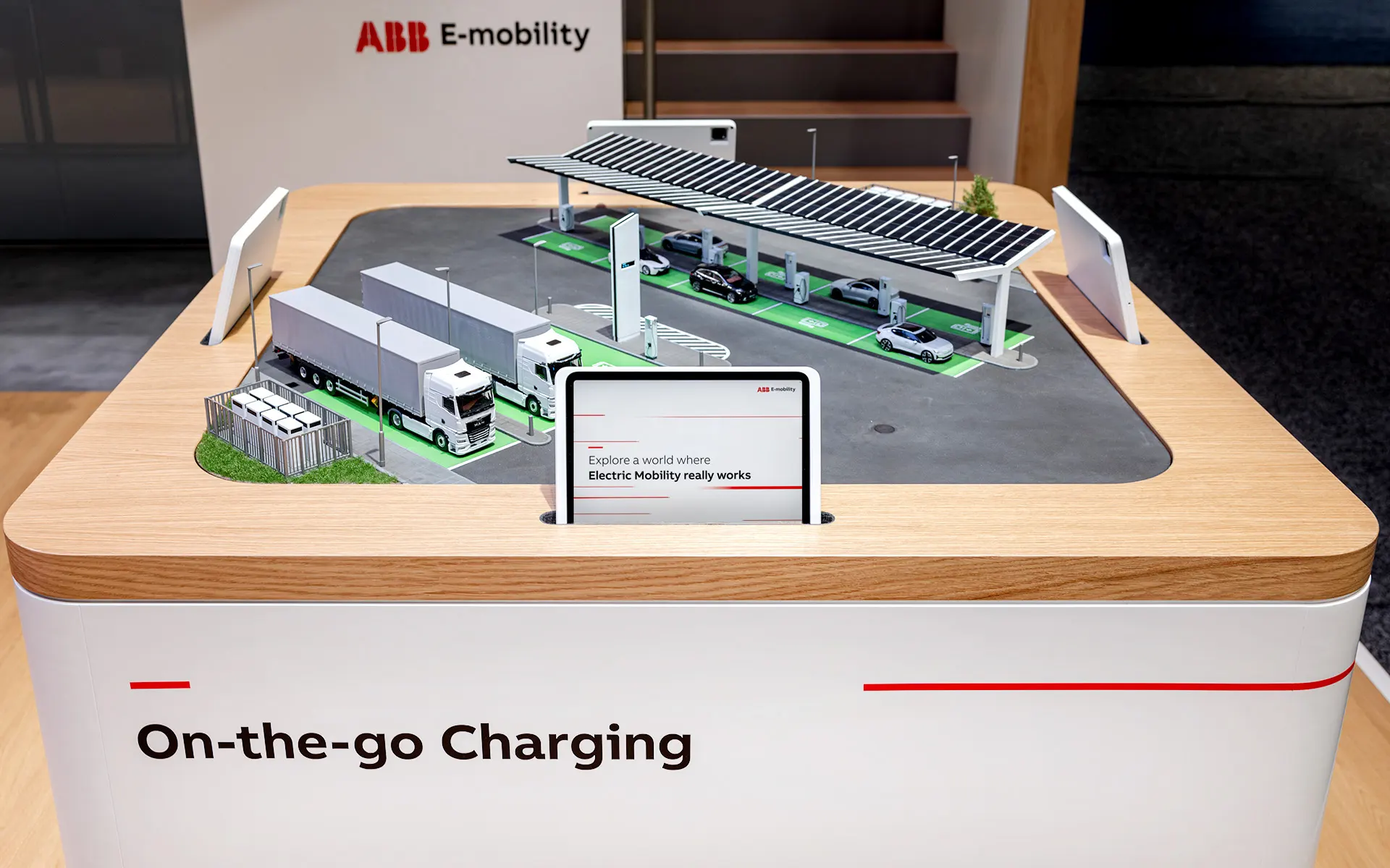 ABB_E-mobility_CES_2024_augmentetreality-UX-Designs_UI_charging